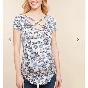 NWT Cross Front and Back Maternity Top Floral